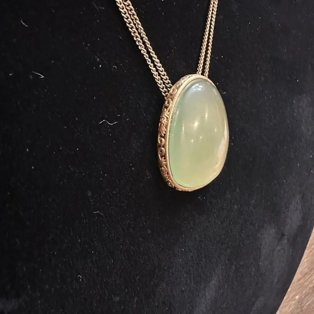 Monet Vintage Jade Green Stone Pendant in‎ Double Strand Necklace